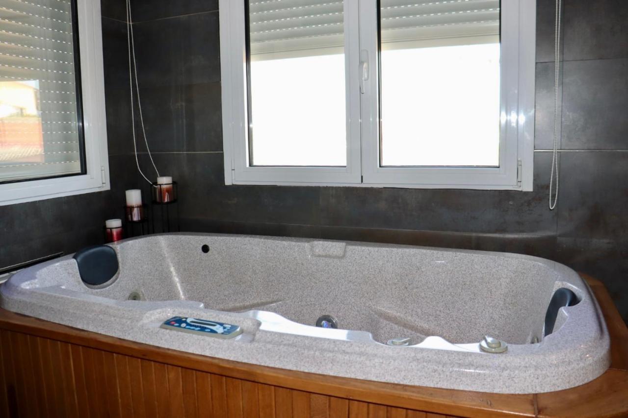 El Hogar De Pepe Villa El Casar de Escalona Buitenkant foto
