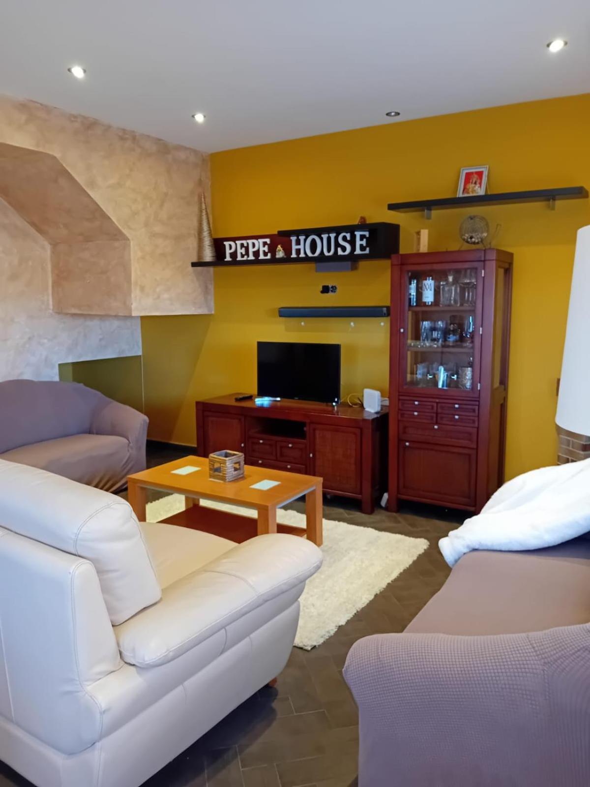 El Hogar De Pepe Villa El Casar de Escalona Buitenkant foto